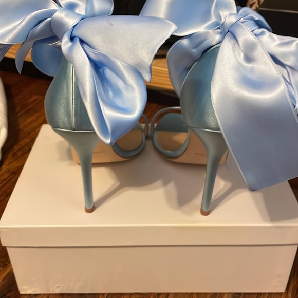 Henri Lepore Dezert size 8 blue heels - Picture 4 of 9